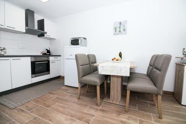 Mara Lägenhet Rogoznica  Exteriör bild